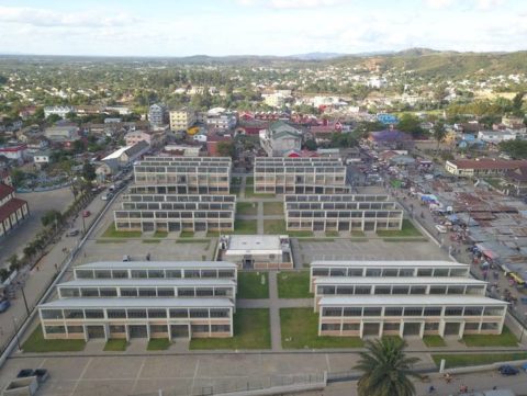 Ambatovy offre un grand marché moderne a la population de Moramanga