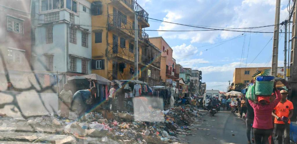les ordures s'accumulent à Antananarivo 