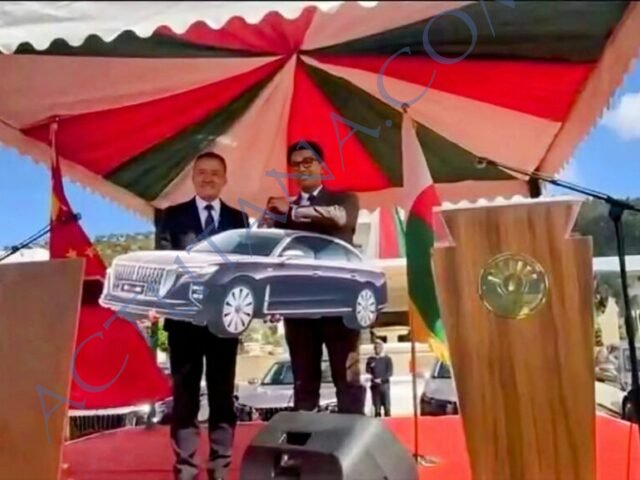 ... et pendant ce temps-là