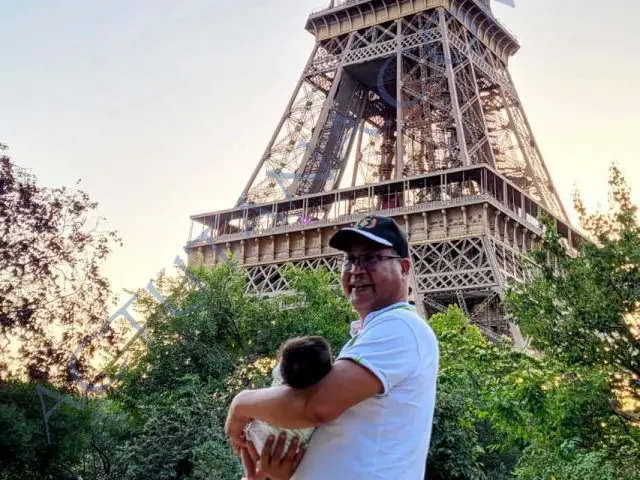 Alors, elle vient cette Tour Eiffel ? :)