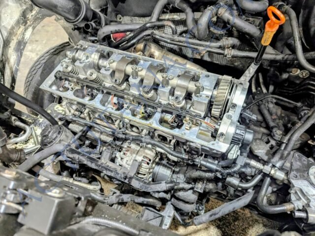 Intéressant : ni chaîne, ni courroie mais une distribution par pignognerie 😳