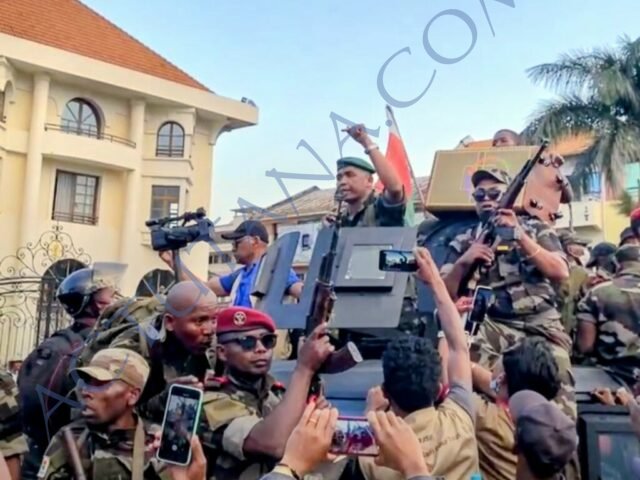 An'iza zao ny tanana hoe ? 🤣